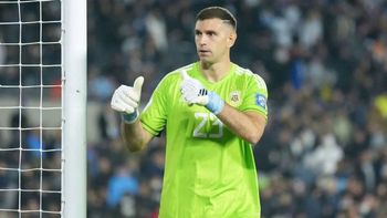 Dibu Martínez sigue haciendo historia. Dibu Martínez sigue haciendo historia.