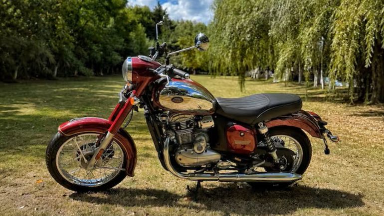 JAWA 350 Classic. JAWA 350 Classic.
