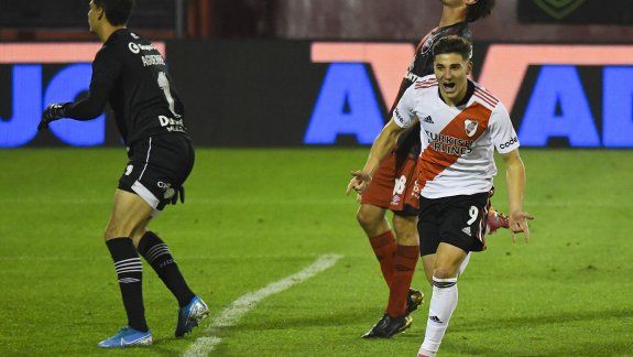 River sacó una goleada de la galera: tres goles en 15 minutos