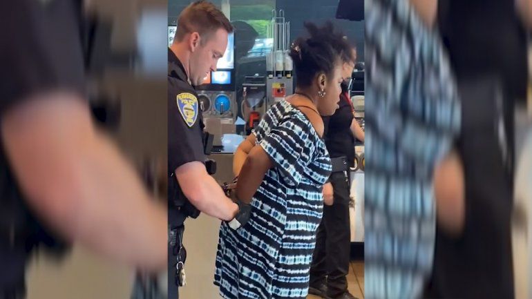 Viral: una mujer agrede a empleados por preparar mal su granizado