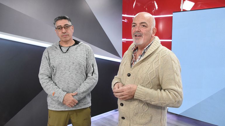 Carlos Alberto Soto y Daniel Schiro, ambos diplomados en suicidología e integrantes de la Fundación Manos Unidas por la Paz Carlos Alberto Soto y Daniel Schiro, ambos diplomados en suicidología e integrantes de la Fundación Manos Unidas por la Paz