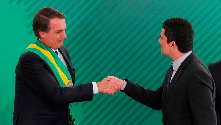 Brasil reportó 474 muertes y en un día sumó más contagios que el total argentino