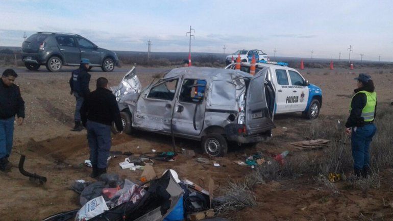 Tres heridos en un tremendo vuelco sobre la Ruta 22