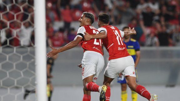 Boca perdió el clásico ante el Rojo: infantil expulsión de Izquierdoz