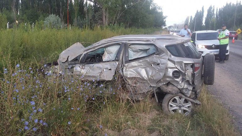 Quiso realizar un sobrepaso en la Ruta 151 y chocó de frente a una camioneta