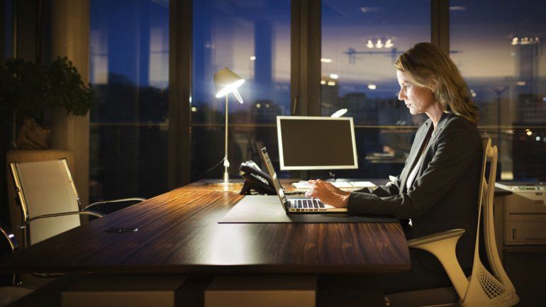 Entre las aptitudes importantes para incluir en un CV figura el manejo de herramientas informáticas. Entre las aptitudes importantes para incluir en un CV figura el manejo de herramientas informáticas.