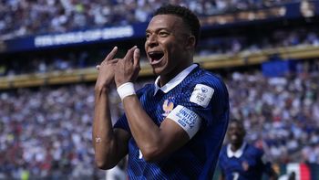 Mbappe se convirtió en el segundo goleador histórico en mundiales, detrás de Lionel Messi. Mbappe se convirtió en el segundo goleador histórico en mundiales, detrás de Lionel Messi.