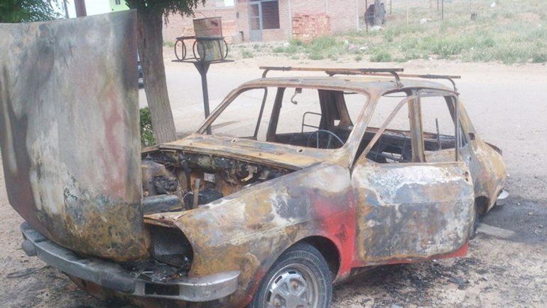 #NiUnaMenos: golpeó a su mujer y luego quemó un auto