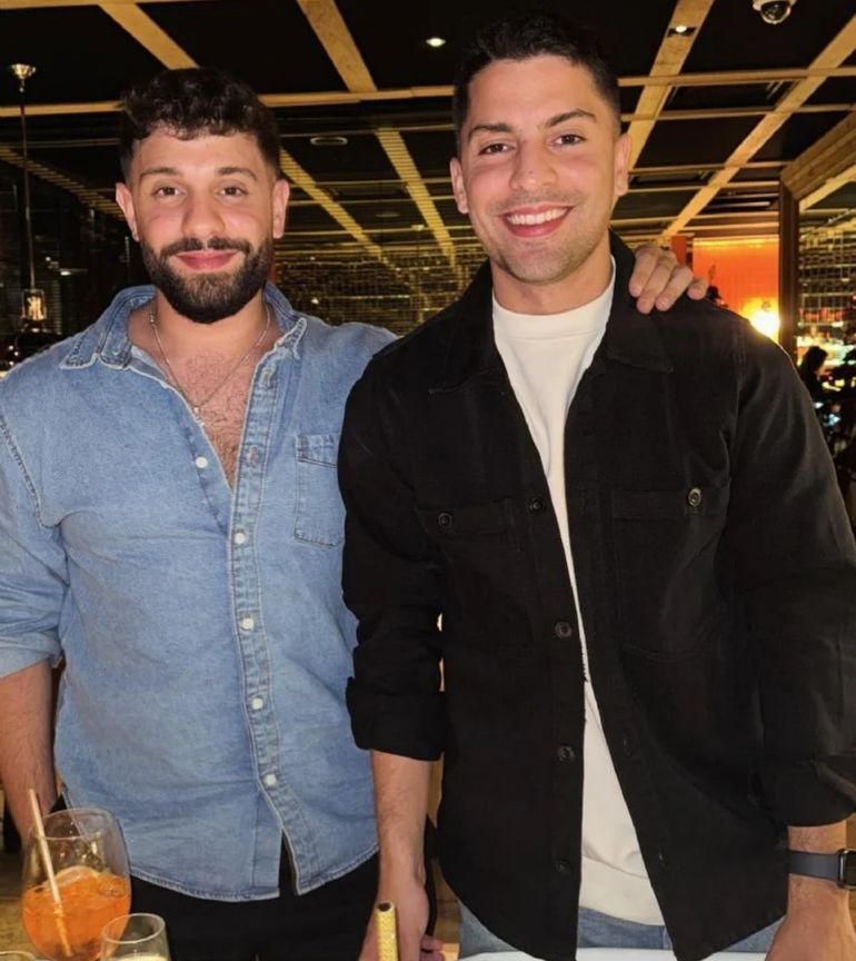 Gastón Edul y su hermano mellizo Gastón Edul y su hermano mellizo