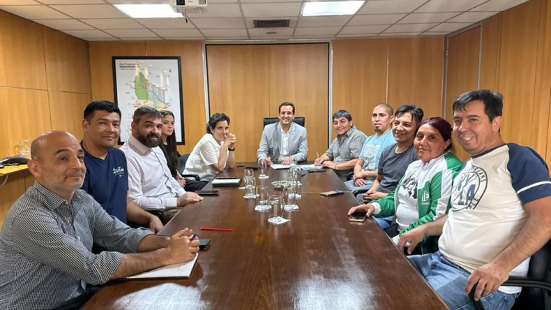 Acuerdo salarial para los trabajadores estatales de las comisiones de fomento