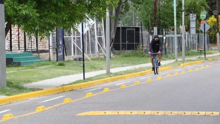 La Muni habilitó nueva bicicalle en un tramo sobre Avenida Olascoaga