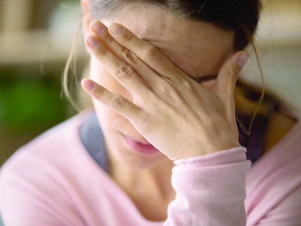 La inteligencia comprende la capacidad de entender, comprender o de resolver problemas. La inteligencia comprende la capacidad de entender, comprender o de resolver problemas.