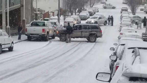 bariloche, entre choques y despistes por culpa de la nieve