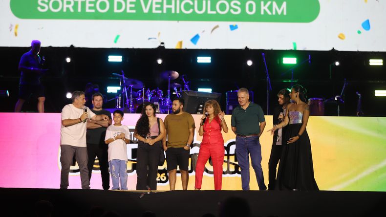 Fiesta de la Confluencia 2026: quiénes son los ganadores del monopatín, la moto y el 0 km en la tercera noche | LM Neuquen Fiesta de la Confluencia 2026: quiénes son los ganadores del monopatín, la moto y el 0 km en la tercera noche