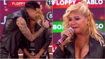 cantando: gladys se quebro y emociono a todos cantando: gladys se quebro y emociono a todos