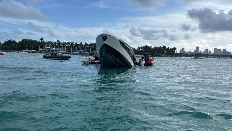 Miami: un yate de lujo repleto de influencers se hundió tras exceder su capacidad