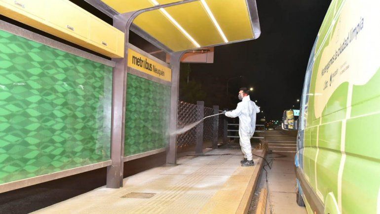 Desinfección en barrios de la ciudad.