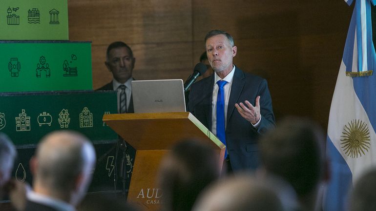 Rubén Etcheverry, ministro de Infraestructura.