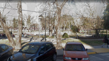 el lo sujeto y ella clavo el cuchillo en el anfiteatro del parque central: detalles del brutal ataque el lo sujeto y ella clavo el cuchillo en el anfiteatro del parque central: detalles del brutal ataque