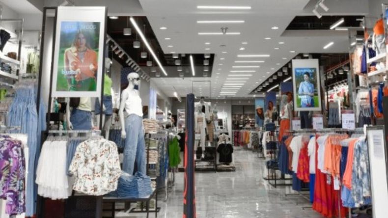 La apuesta de la marca chilena busca atraer a los consumidores argentinos cansados de los altos precios de las marcas tradicionales. | LM Neuquen La apuesta de la marca chilena busca atraer a los consumidores argentinos cansados de los altos precios de las marcas tradicionales.