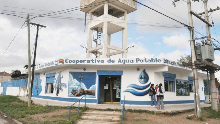 Cierran cooperativa de agua de Plottier por un caso de Covid