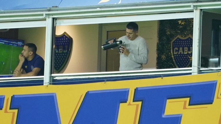 Riquelme recibió críticas por primera vez desde que es presidente Riquelme recibió críticas por primera vez desde que es presidente