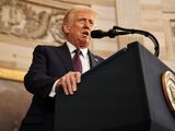 El presidente de Estados Unidos, Donald Trump, habla durante la ceremonia de investidura en la Rotonda del Capitolio, en Washington, DC. Somodevilla/Pool vía REUTERS - RC2TDCAIE4KL
