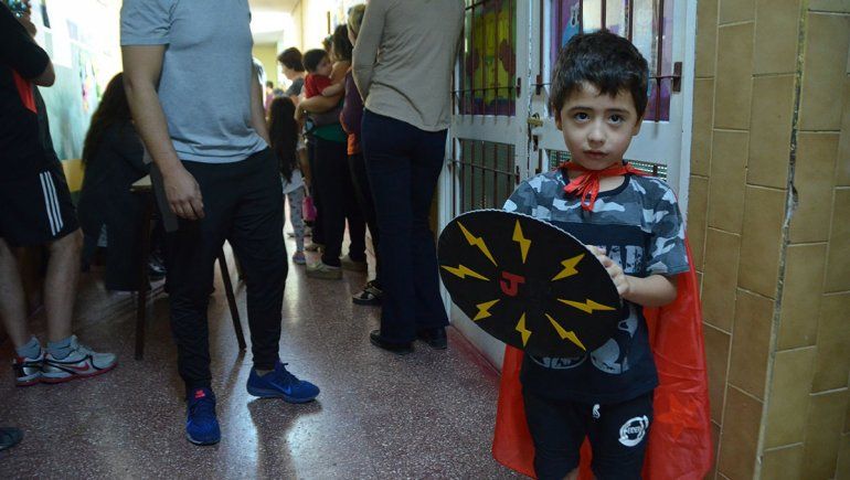 Las trece mejores fotos de una jornada electoral histórica