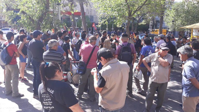 Ceramistas rechazan el remate de fábricas y se reúnen con el Gobierno