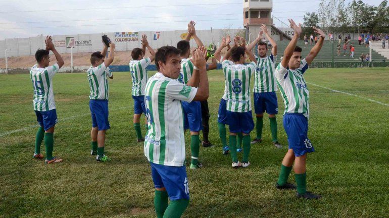 El Dino arrancó con el pie derecho y ganó en el debut