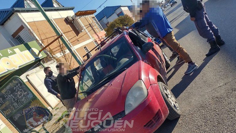 Conducía borracho, sin papeles y con marihuana: se quedó sin auto