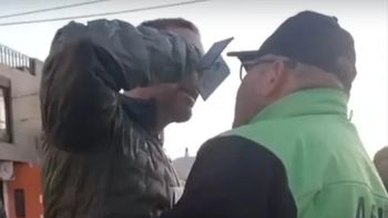 Fabricio Sachi, fiscal federal en Santa Cruz, se negó a un control de alcoholemia en Comodoro Rivadavia. Fabricio Sachi, fiscal federal en Santa Cruz, se negó a un control de alcoholemia en Comodoro Rivadavia.