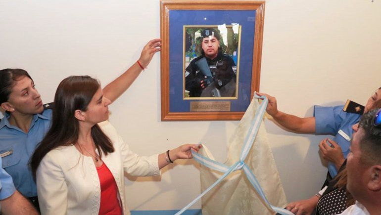 Homenaje al sargento Gabriel Nahuelcar.