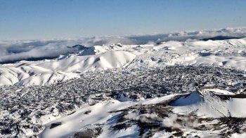 siguen de cerca el comportamiento del volcan puyehue siguen de cerca el comportamiento del volcan puyehue
