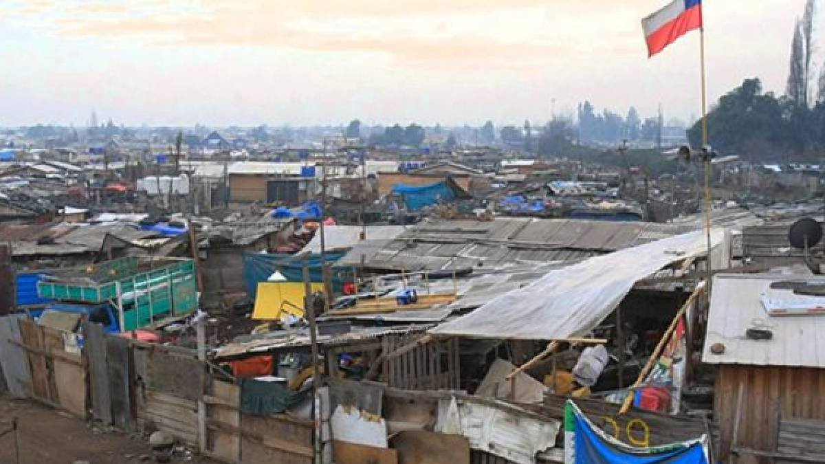 Luego de 20 años, se incrementó la pobreza en Chile