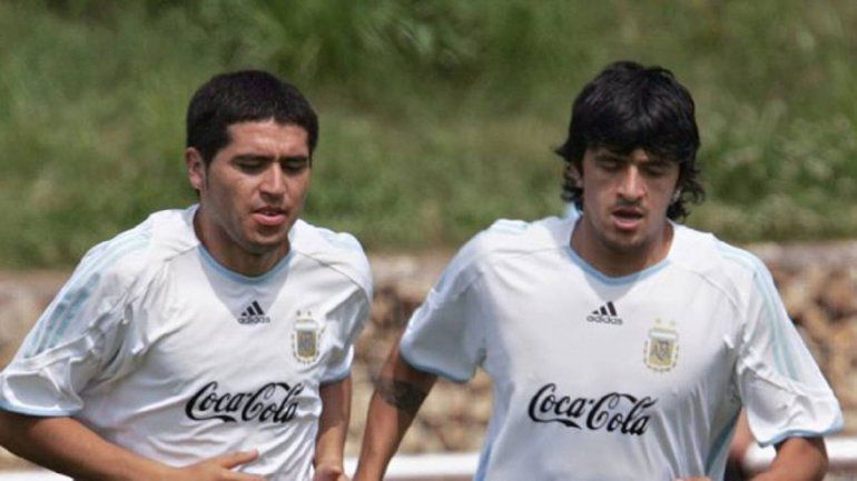 Lucho González reveló cuáles son las camisetas de River que conserva Riquelme