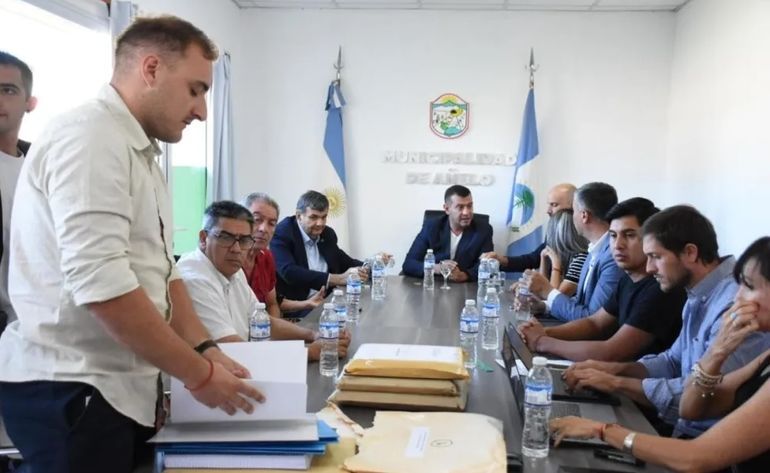 La apertura de sobres para las obras en Añelo.