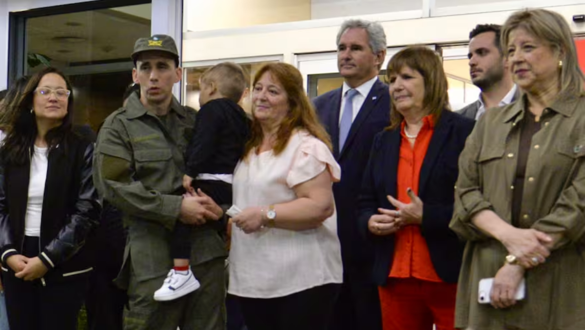 Patricia Bullrich recibió a Nahuel Gallo en el Senado: Fue una charla muy importante