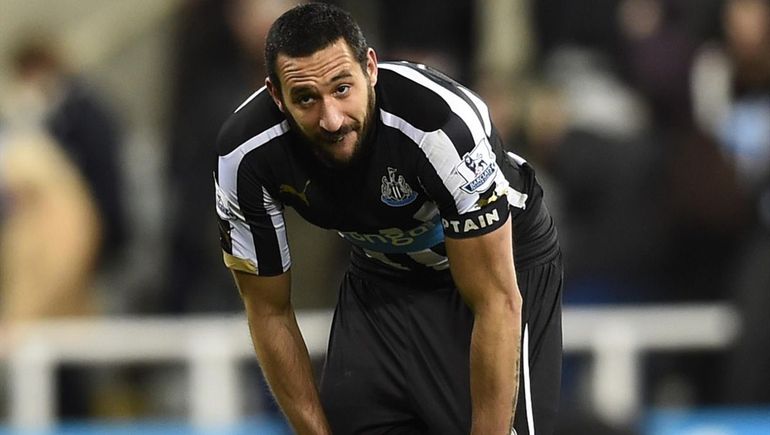 Jonas Gutiérrez jugó al fútbol en Newcastle. Jonas Gutiérrez jugó al fútbol en Newcastle.