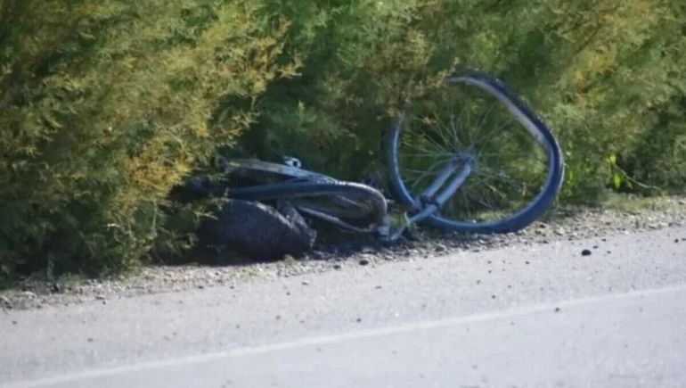 La bicicleta de Hugo Gallardo, atropellado por un ministro en Chubut. La bicicleta de Hugo Gallardo, atropellado por un ministro en Chubut.