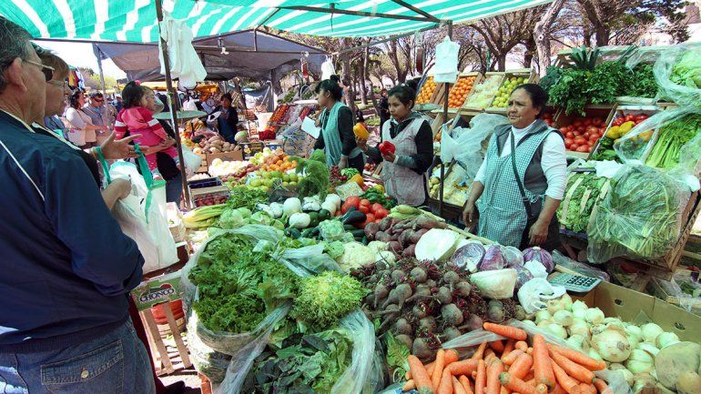 Los comerciantes se cansaron de la feria de Centenario