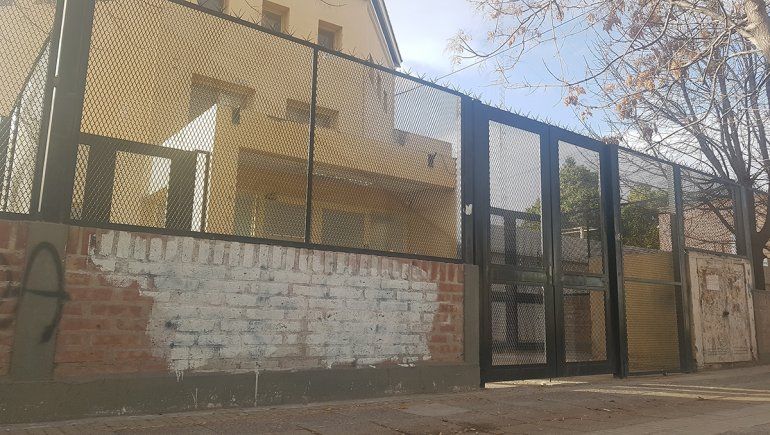 Limitan atención en el ministerio de Desarrollo Social por un positivo