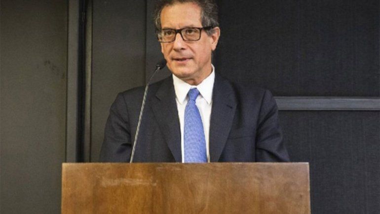 Pesce: Se podrá depositar o retirar dólares de los bancos