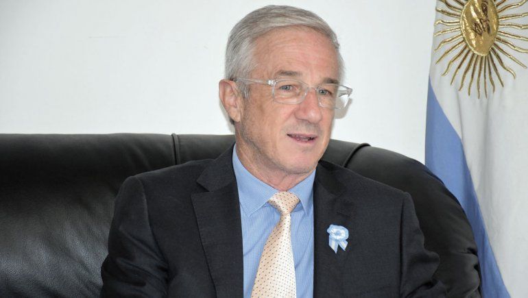 Leandro Bertoya, intendente de El Chañar, encabezará la vendimia virtual.