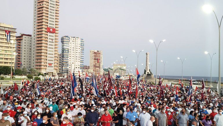 Cuba: multitud defendió al gobierno
