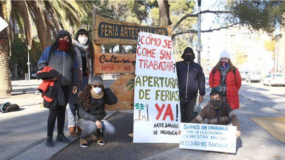 Artesanos piden volver a la feria: La situación es angustiante