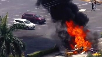 Avioneta se estrelló en Hollywood..jpg