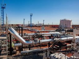 Con un contrato histórico firmado, Enap busca profundizar la integración con Vaca Muerta sin perder de vista el conflicto energético de 2004.