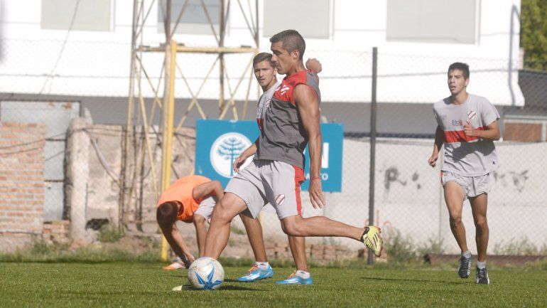 Independiente cayó en Roca y ahora quiere hacerse fuerte de local.