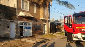Incendian la casa de un abusador y matan al perro